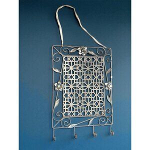 Decorative Floral Design Silver Metal Wall Hanging Jewelry Organizer With 4 Hook
